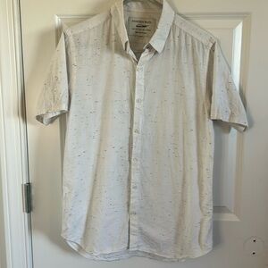 Eighteen Waits Short Sleeve Men's button Down Size Medium